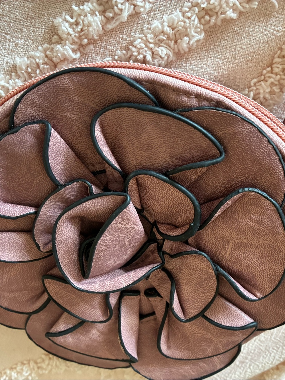Women’s Pink Floral Accent clutch